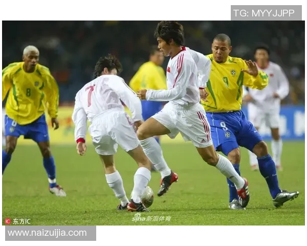 95甲A申花与鲁能巅峰对决展现足球魅力与激情的较量