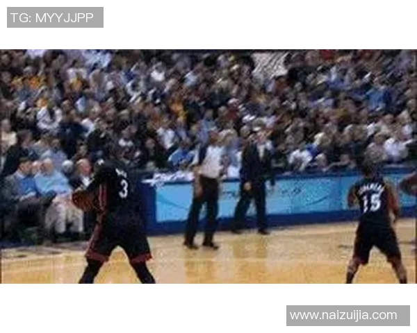 方硕的篮球之路：从青涩少年到赛场明星的成长故事